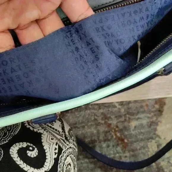 Stripe Purse with detachable Strap - Picture 6 of 12